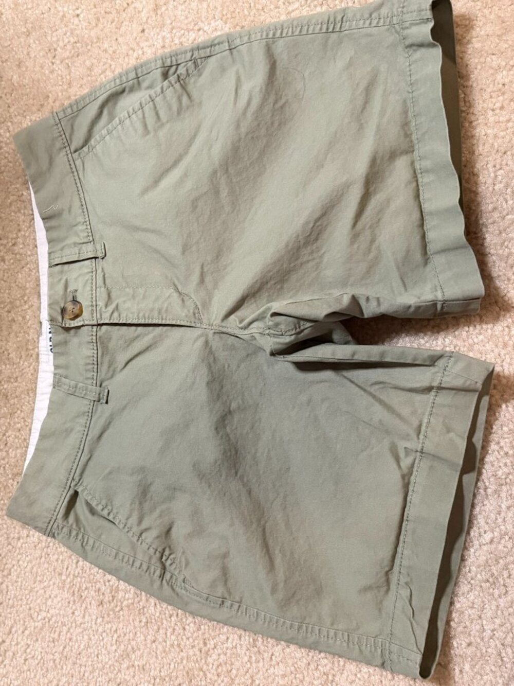 Old Navy Women’s Everyday Chino Shorts – Sage Green – Size 0
